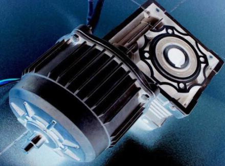 單相電機(jī)沒(méi)有電容不轉(zhuǎn)怎么回事，單相電機(jī)沒(méi)有電容會(huì)導(dǎo)致不能正常工作