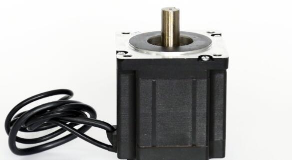 如何將高速電機(jī)改裝成低速電機(jī)？