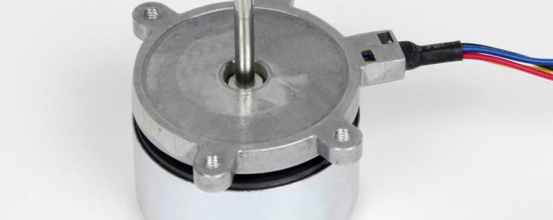 塔吊提升電機的制動廠原理（詳解塔吊電機制動原理）