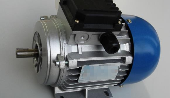 單相電機(jī)如何實(shí)現(xiàn)正反轉(zhuǎn)的調(diào)換？