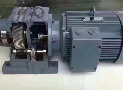 單相電機為什么要用兩個電容？（詳細介紹電容在單相電機中的作用）