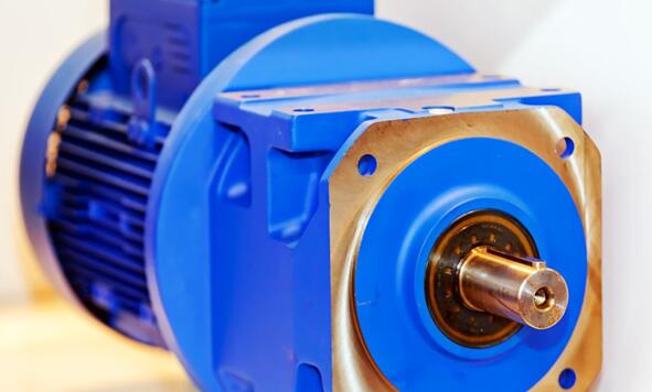 同步電機能用直流電嗎，討論同步電機的電源類型