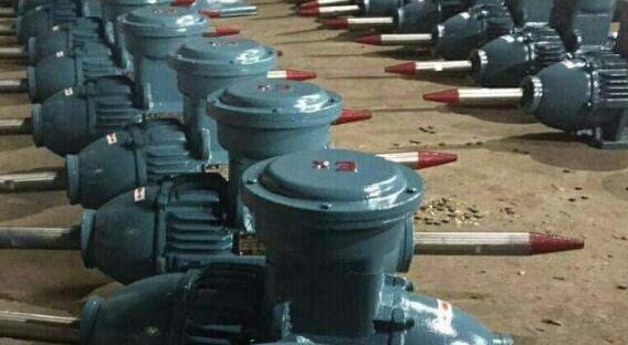 架線電機車的應用，架線電機車的工作原理和應用領域