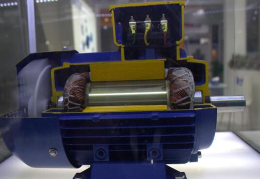 57步進電機2a和3a的區(qū)別，步進電機的電流選擇