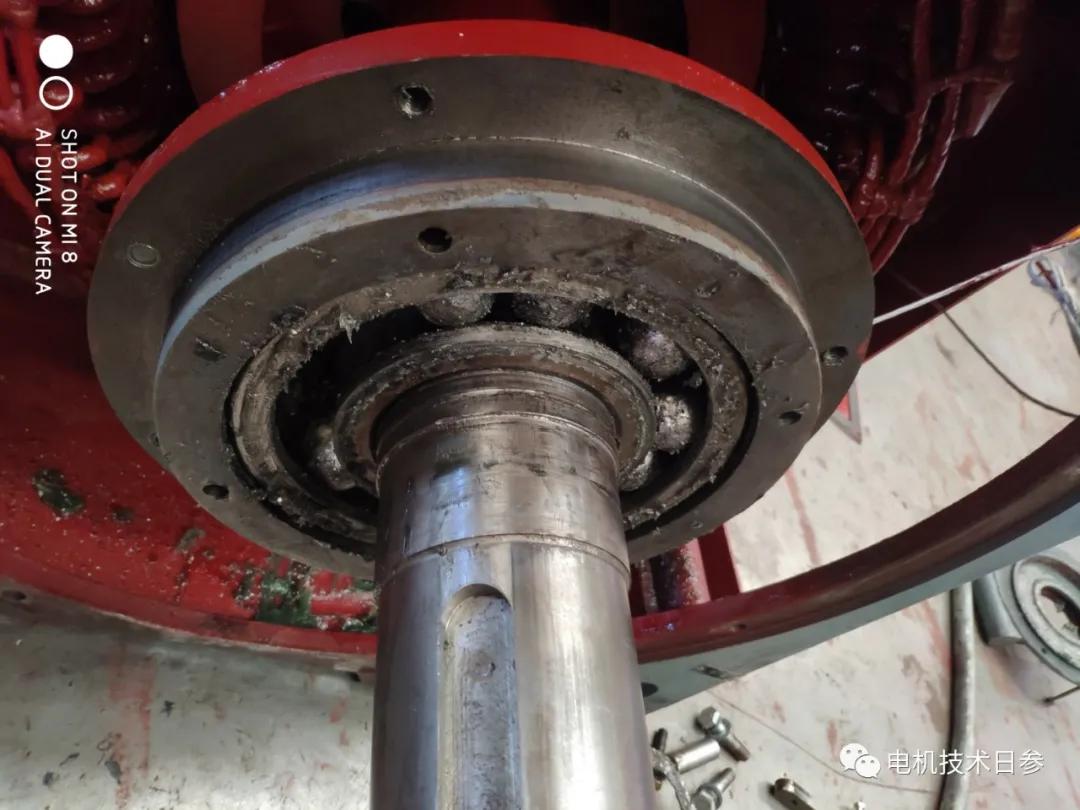 哪些因素會(huì)導(dǎo)致電機(jī)軸承發(fā)熱損壞？(二)乙